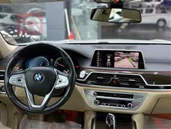 بي ام دبليو الفئة 7